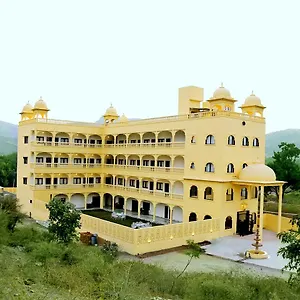 Treehouse Atulya Niwas Nai